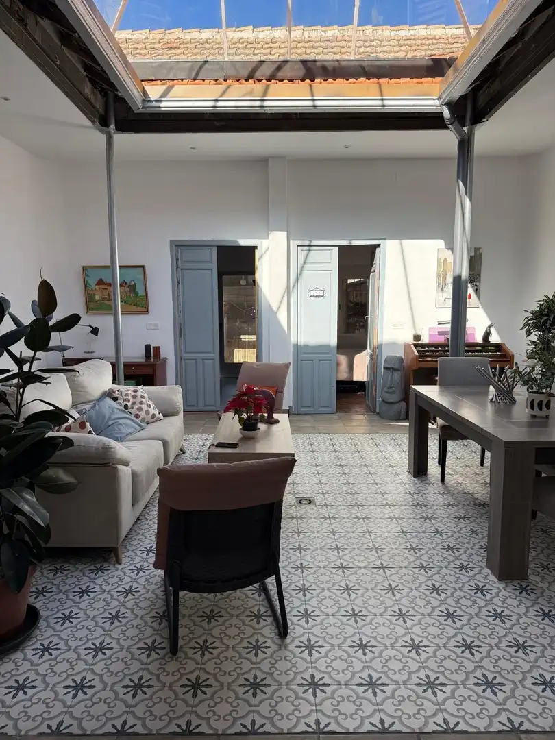 Sala d'estar de Casa o xalet en venda en Chimeneas amb Aire condicionat, Calefacció i Jardí privat