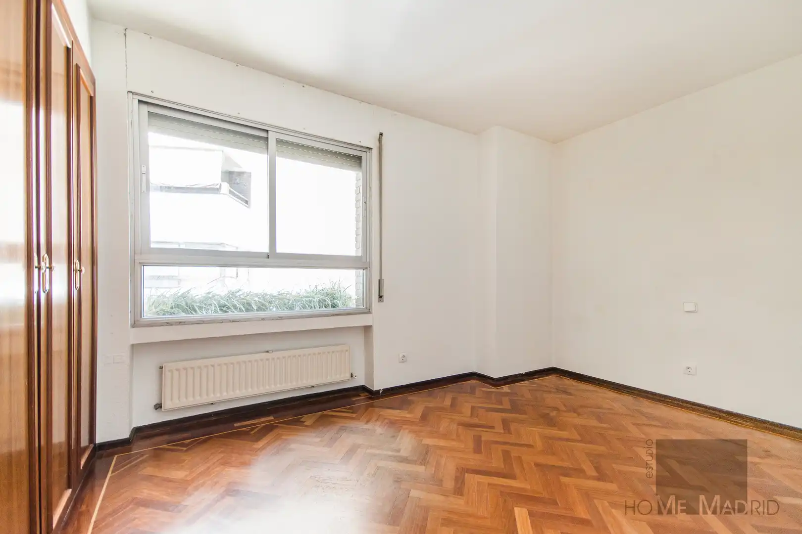 Bedroom of Flat for sale in Madrid  with Air Conditioner, Heating and Parquet flooring