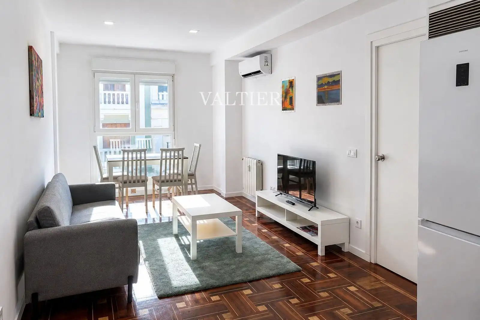 Sala de estar de Piso de alquiler en Madrid con Aire acondicionado, Terraza y Amueblado