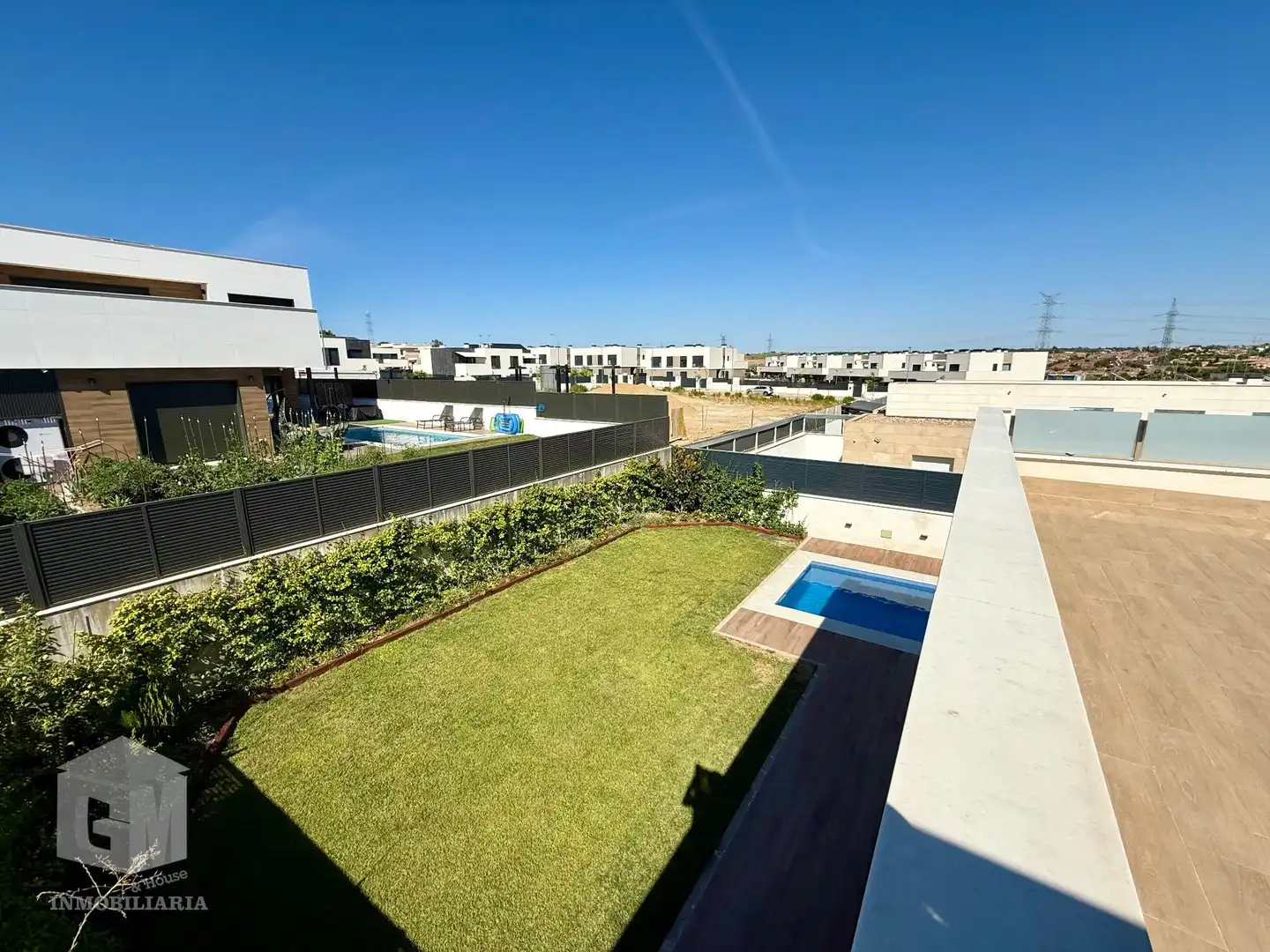 Terrassa de Casa adosada en venda en Villaviciosa de Odón amb Calefacció, Jardí privat i Terrassa