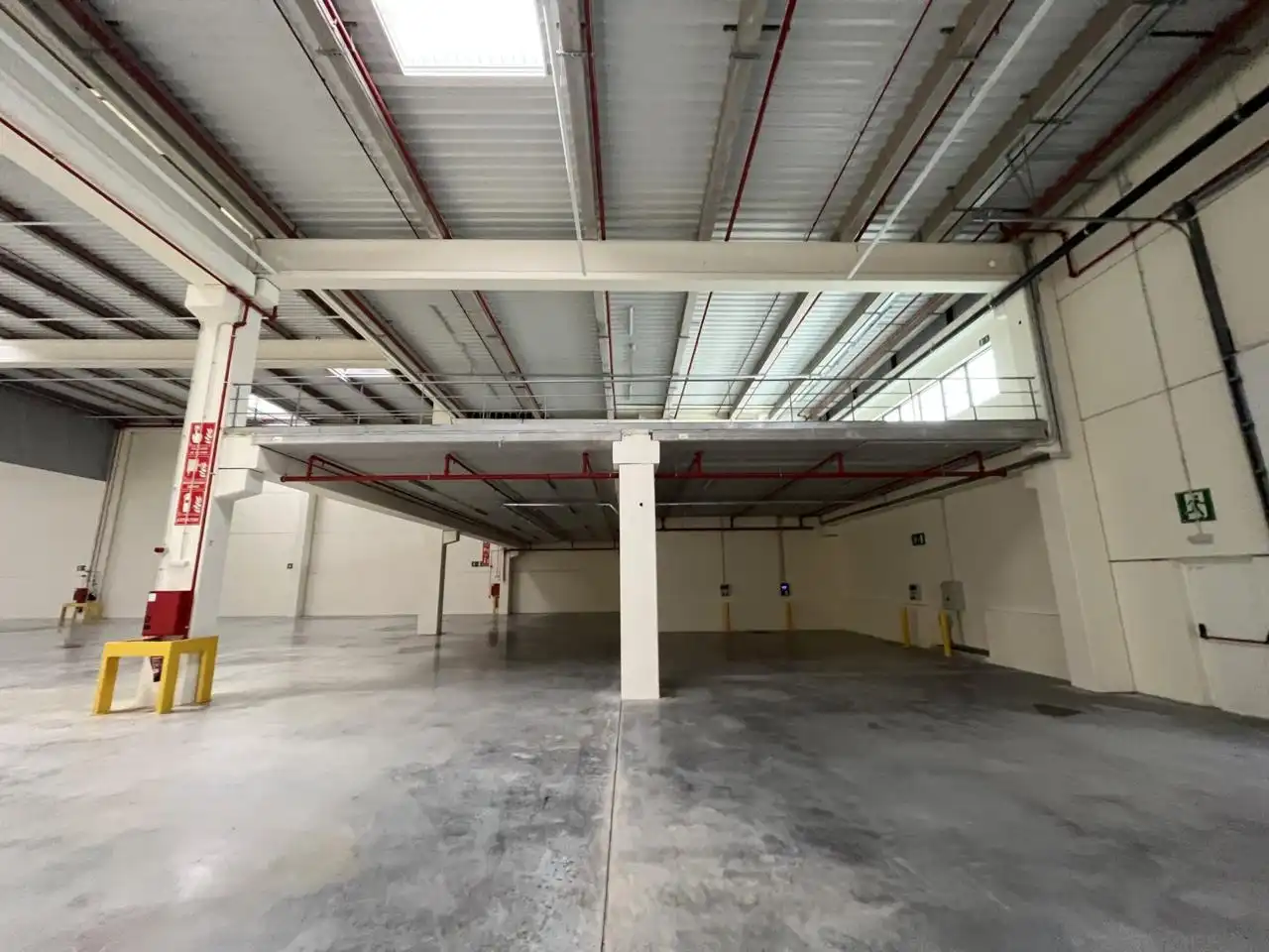 Industrial buildings for rent in Òdena  with Heating