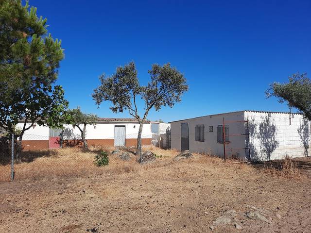 Terreno residencial en Venta en Avenida de Extremadura, 64 en Navas del Madroño