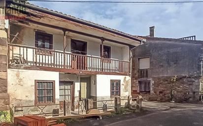 Exterior view of House or chalet for sale in Reocín  with Balcony