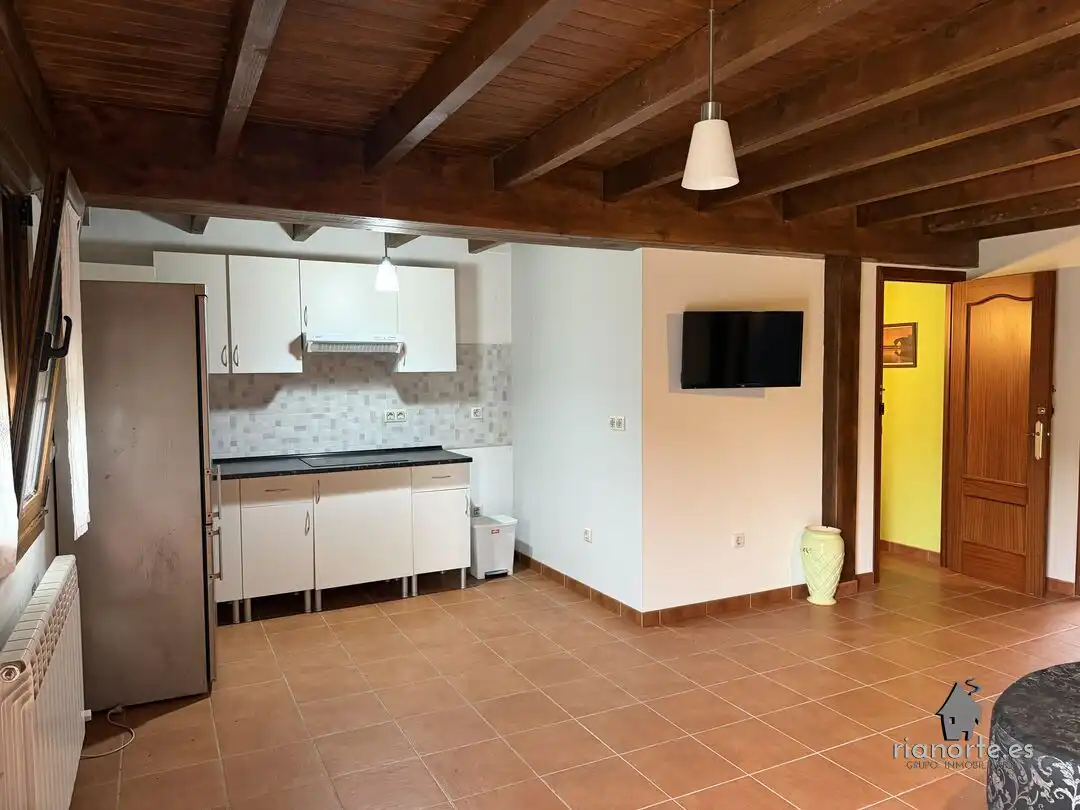 Cuina de Casa o xalet en venda en Llanes amb Calefacció, Jardí privat i Terrassa
