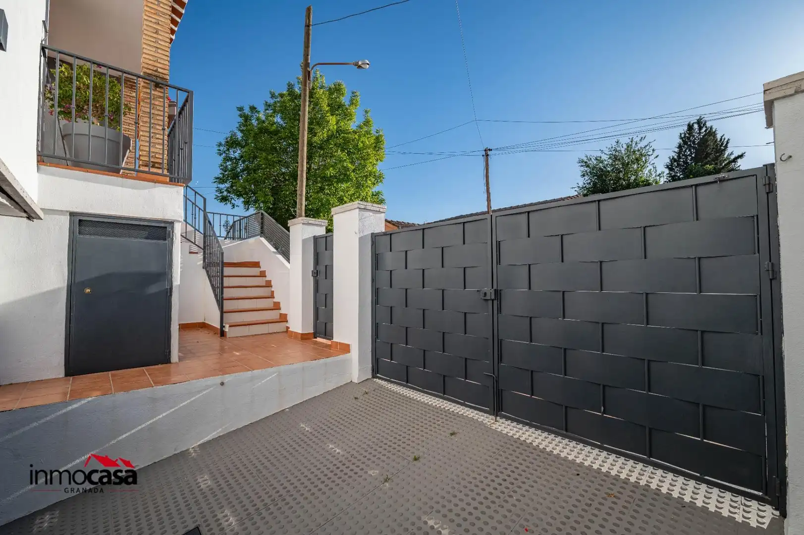 Vista exterior de Casa adosada en venda en Cúllar Vega
