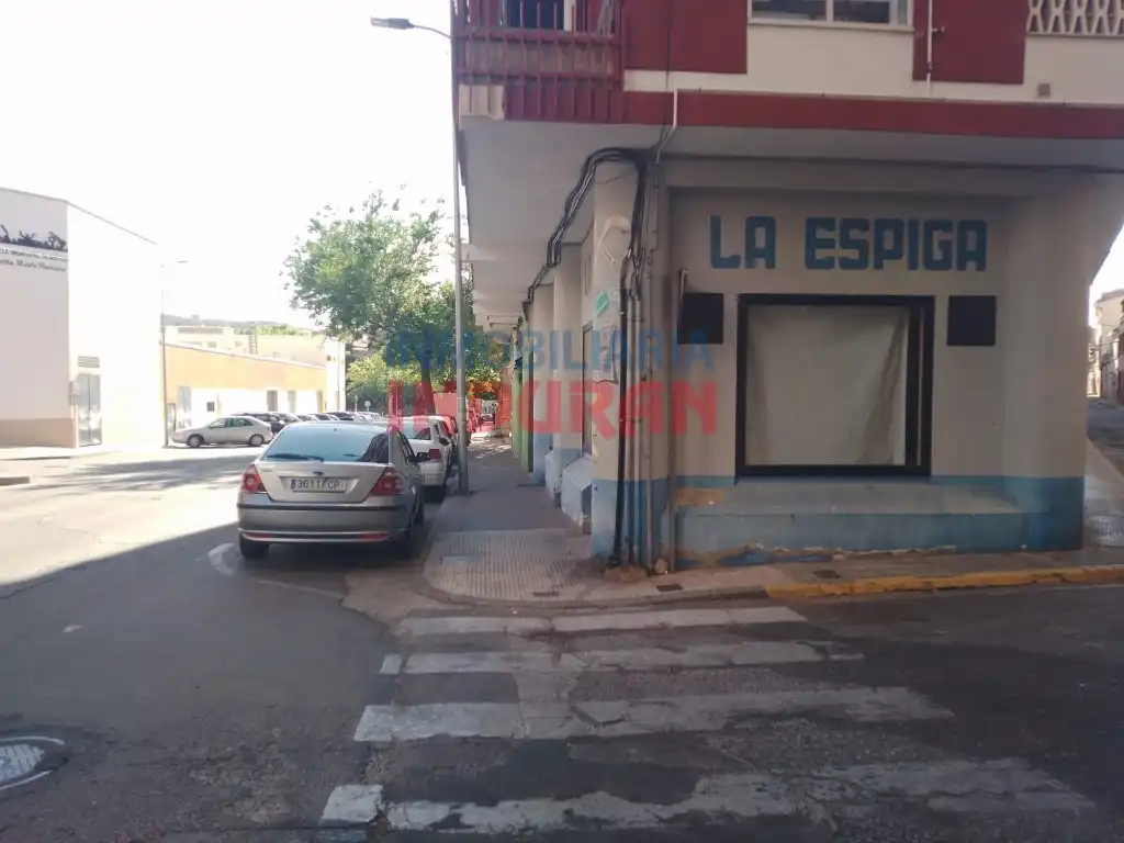 Local comercial de lloguer a Calle Antonio Concha, imagen 2