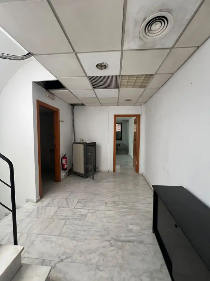 Local de alquiler en Sant Boi de Llobregat con Aire acondicionado