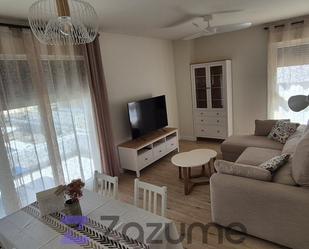 Living room of Flat to rent in Dos Hermanas  with Air Conditioner, Heating and Private garden