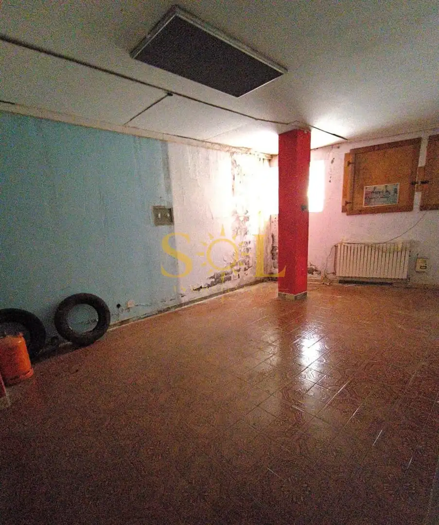 Fabrikhallen zur Miete in Villaquilambre