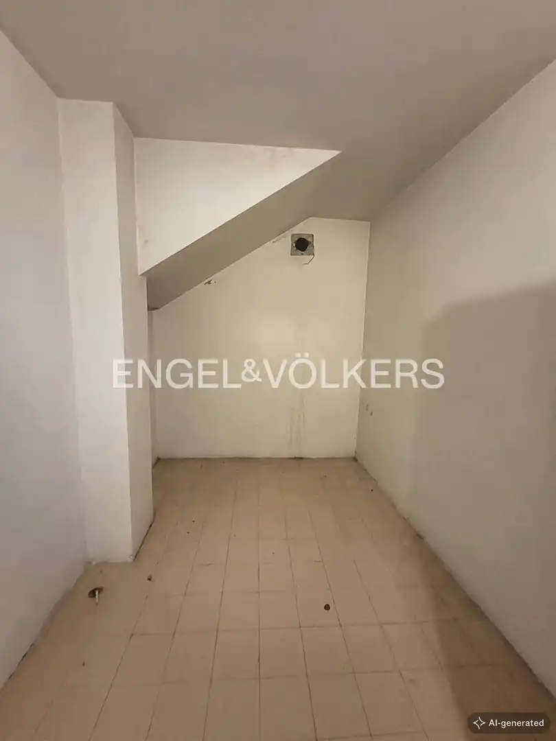 Flat for rent in Madrid  with Air Conditioner, Heating and Private garden