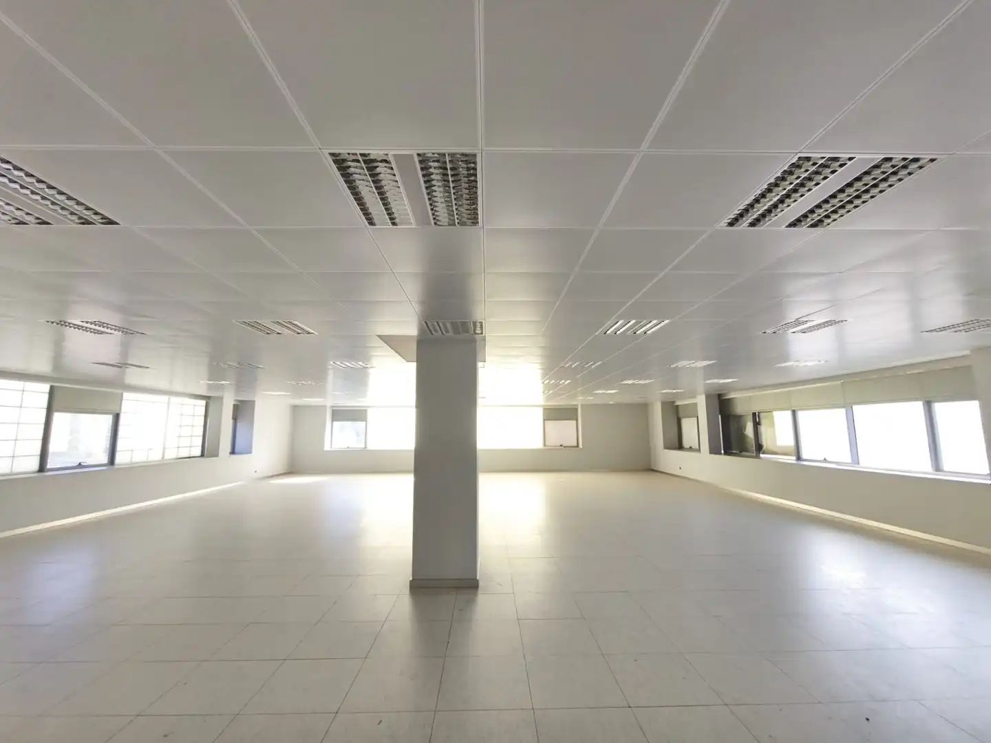 Local comercial en venta en Calle Etxesakan 28, imagen 3