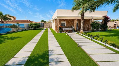 Foto 2 de Casa o chalet en venta en Avenida Garcia Lorca, 27, Zona Carrefour - Urbanizaciones, Torrevieja