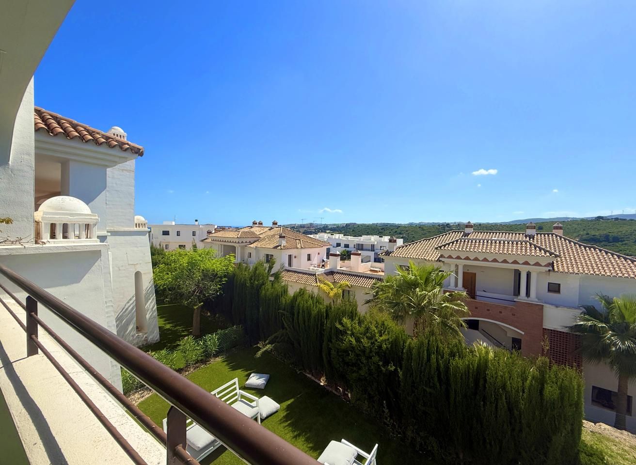 Vista exterior de Apartament en venda en Casares amb Aire condicionat, Calefacció i Terrassa
