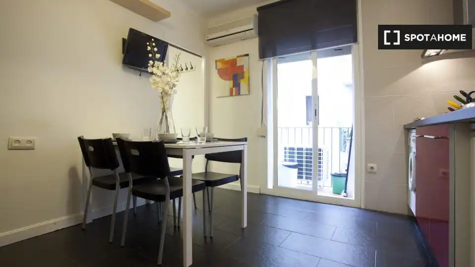 Piso con terraza en alquiler en Ciutat Vella, imagen 7