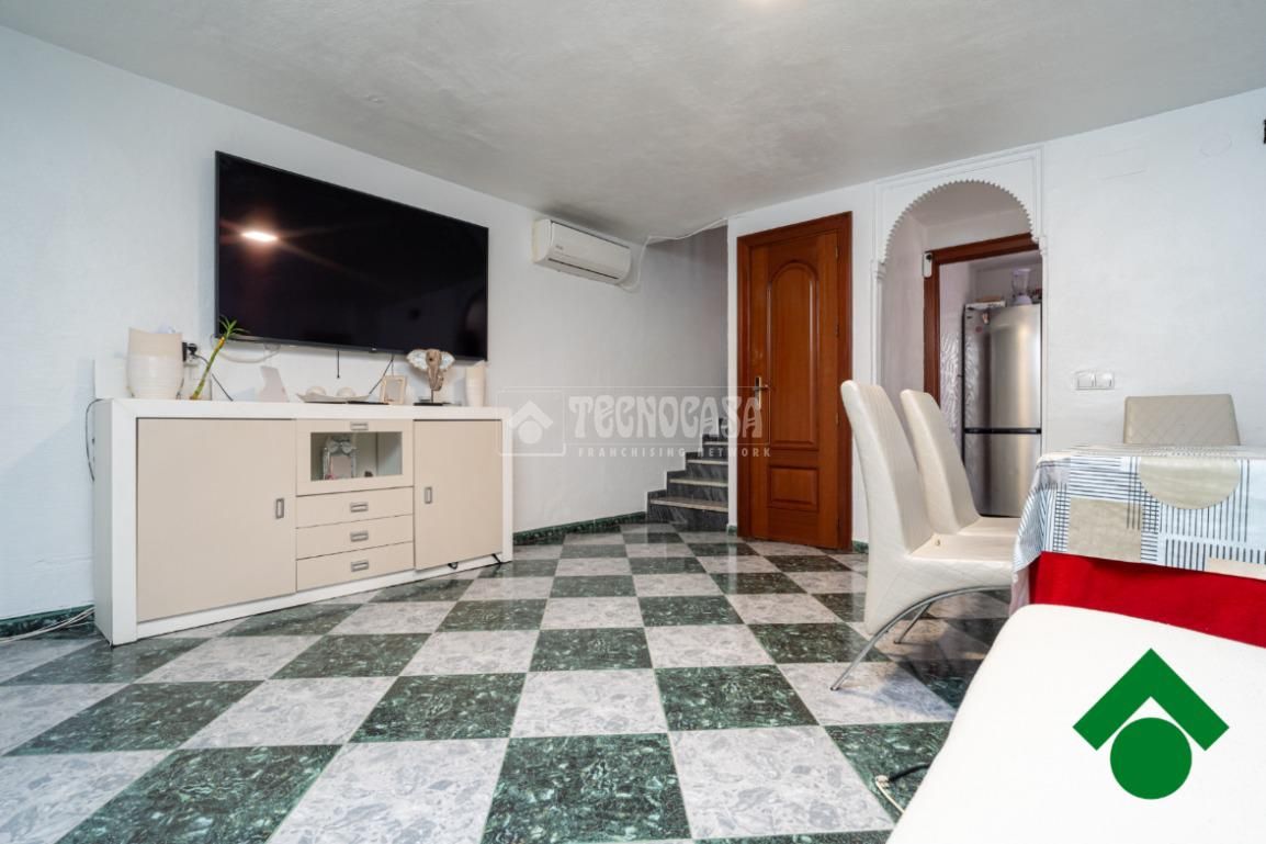 Casa adosada en venda en Pinos Puente amb Traster