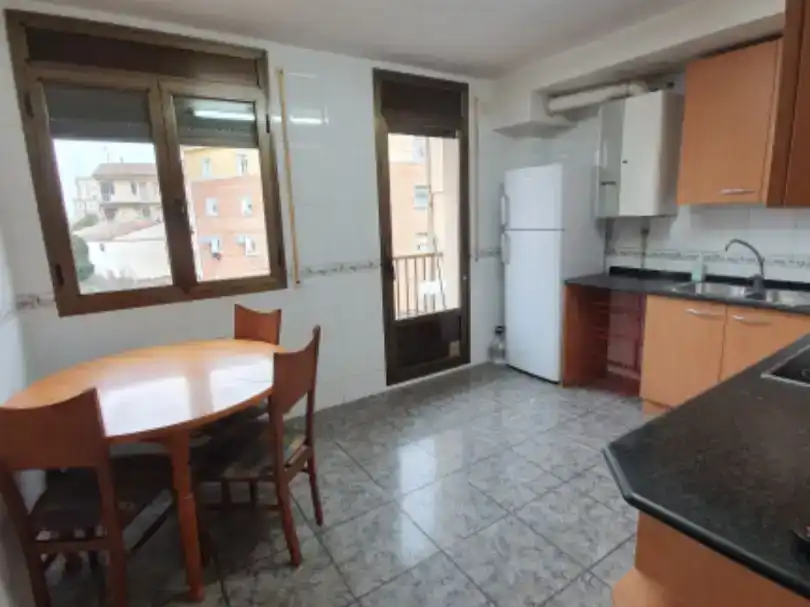 Küche von Wohnung zum Verkauf in Barbastro mit Balkon