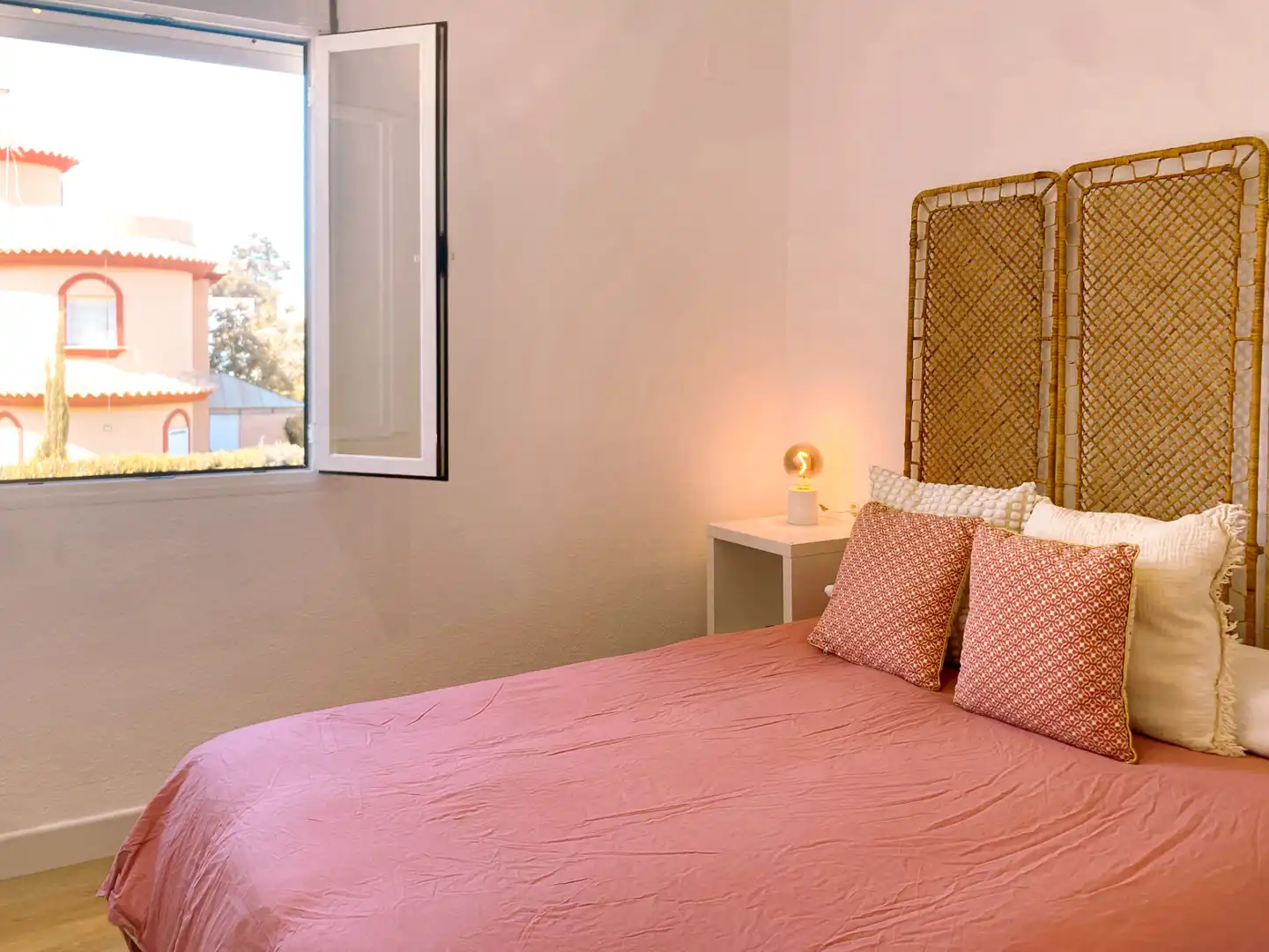Habitación de Apartamento de alquiler en Islantilla con Calefacción, Terraza y Amueblado