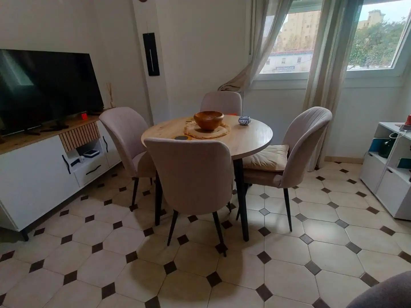 Esszimmer von Dachboden zum Verkauf in La Línea de la Concepción mit Terrasse und Abstellraum