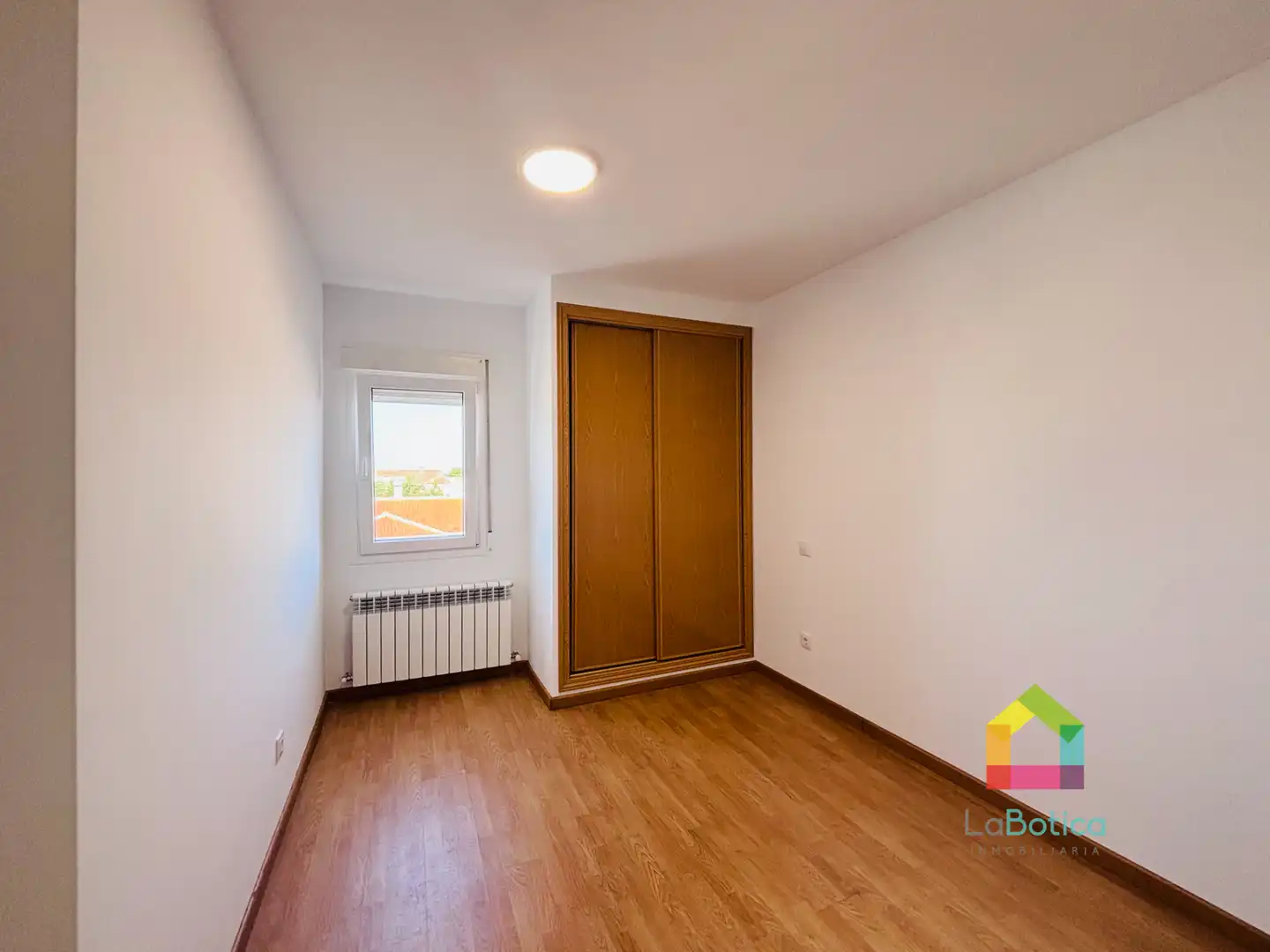 Bedroom of Flat for sale in Ajofrín  with Oven and Washing machine