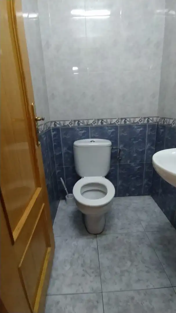 Bany de Nau industrial de lloguer en Xirivella amb Alarma