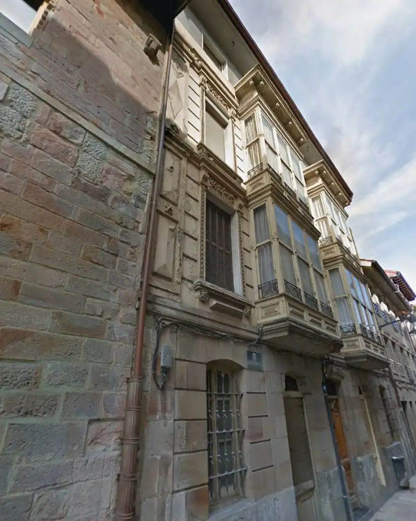 Vista exterior de Piso en venta en Durango con Calefacción, Trastero y Amueblado