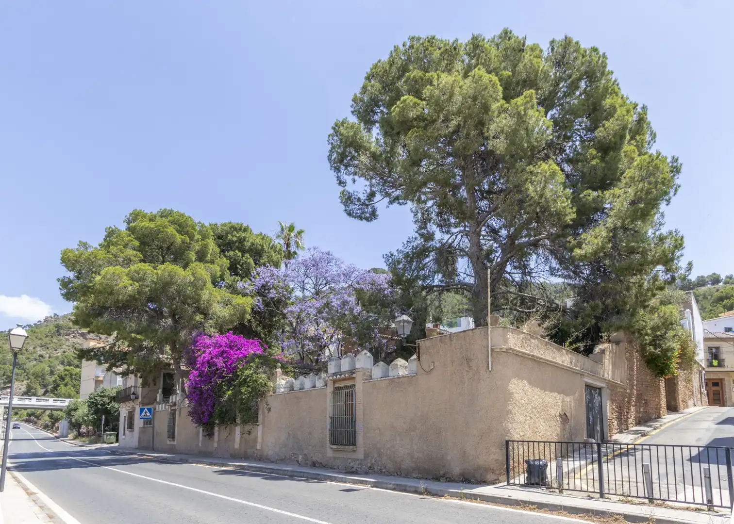 Vista exterior de Casa adosada en venda en Náquera amb Jardí privat i Piscina