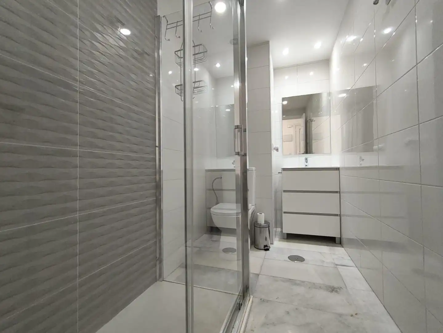 Baño de Apartamento en venta en Benidorm con Aire acondicionado, Terraza y Balcón