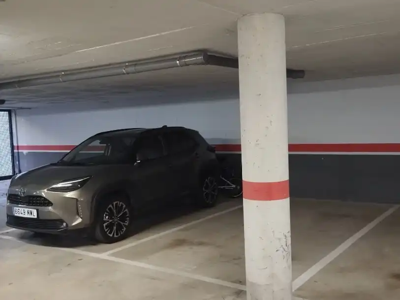 Einzelparkplatz zum Verkauf in Ramon i Cajal 24, imagen 3