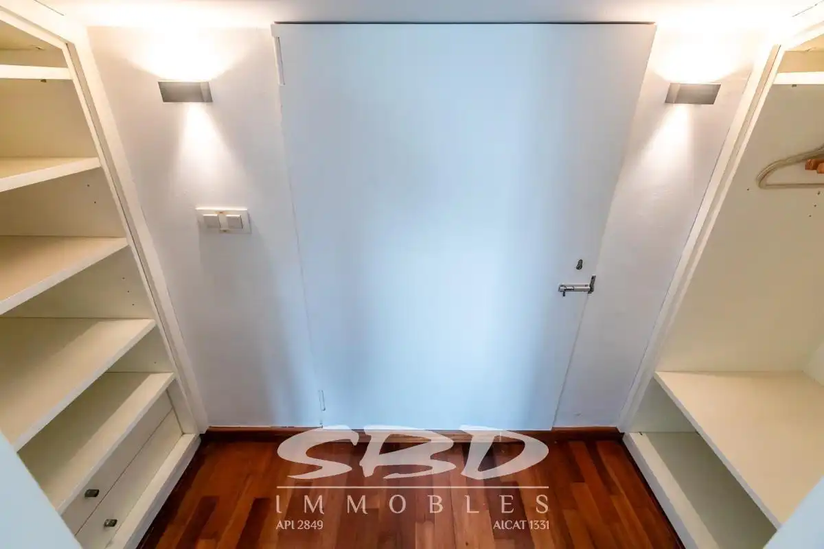 House with balcony to rent in Centre - Sant Oleguer, imagen 61