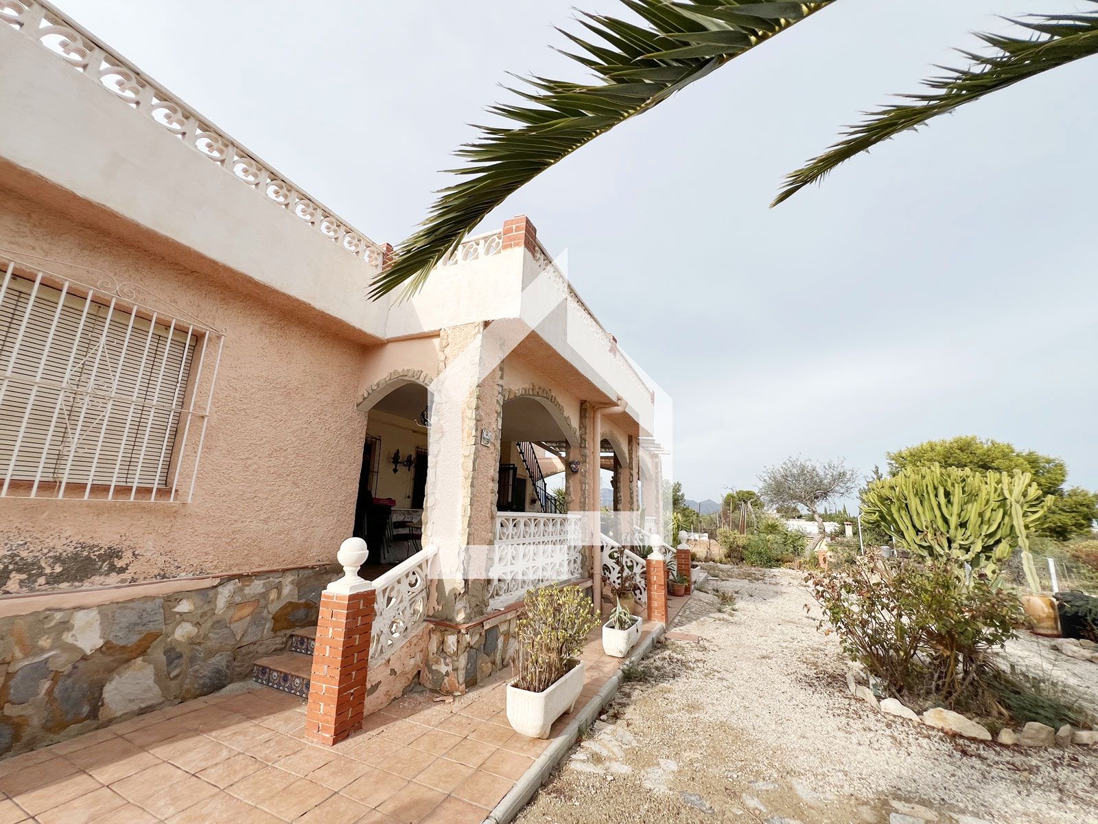 Vista exterior de Casa o xalet en venda en San Vicente del Raspeig / Sant Vicent del Raspeig amb Jardí privat i Terrassa