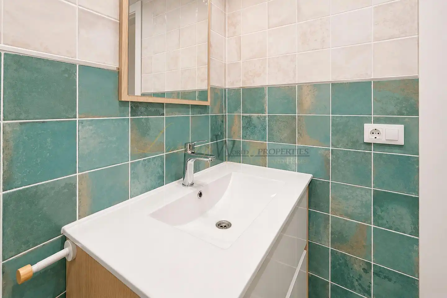 Bathroom of Apartments for sale in Granadilla de Abona