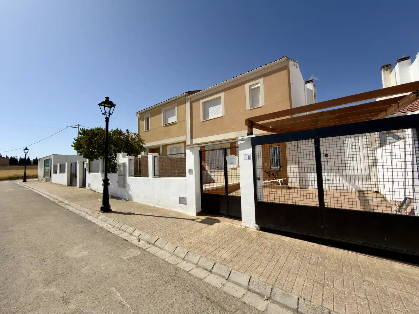 Vista exterior de Casa o chalet en venta en Pétrola