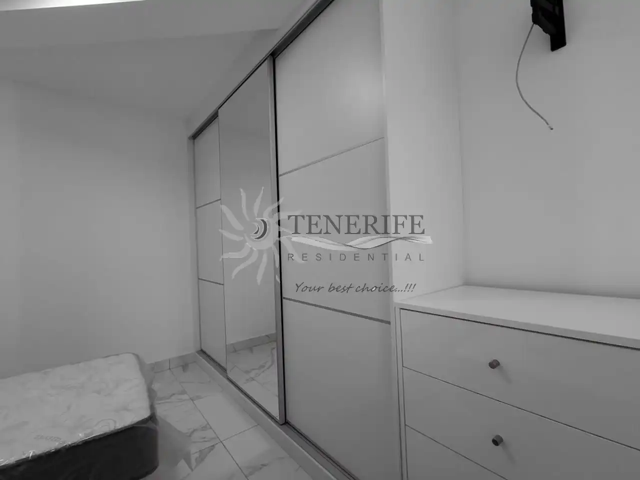Habitación de Planta baja en venta en Arona con Aire acondicionado, Terraza y Amueblado