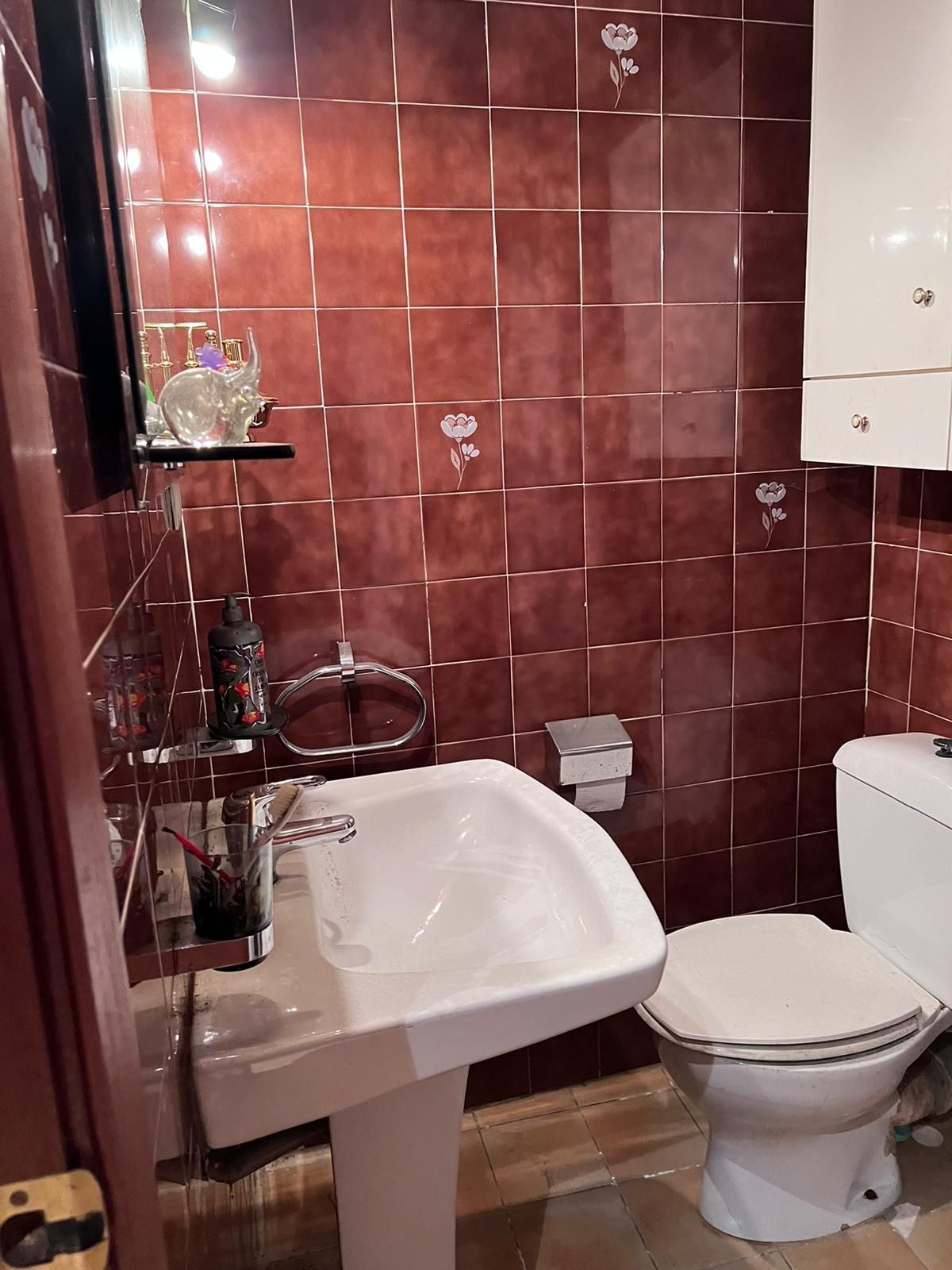 Bathroom of Flat for sale in Bellpuig  with Heating and Furnished