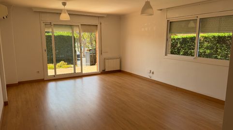 Foto 3 de Casa adosada de alquiler en Carrer Belgrad, Els Ametllers, Cambrils