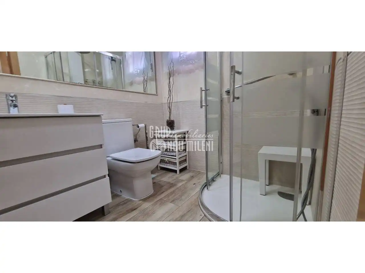 Bathroom of Houses for sale in Picassent  with Air Conditioner, Private garden and Terrace