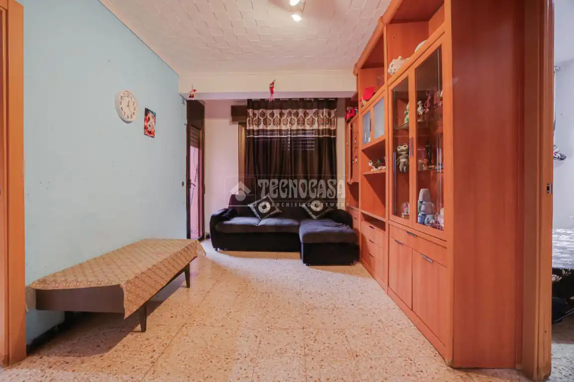Sala d'estar de Pis en venda en Sant Boi de Llobregat amb Aire condicionat i Balcó