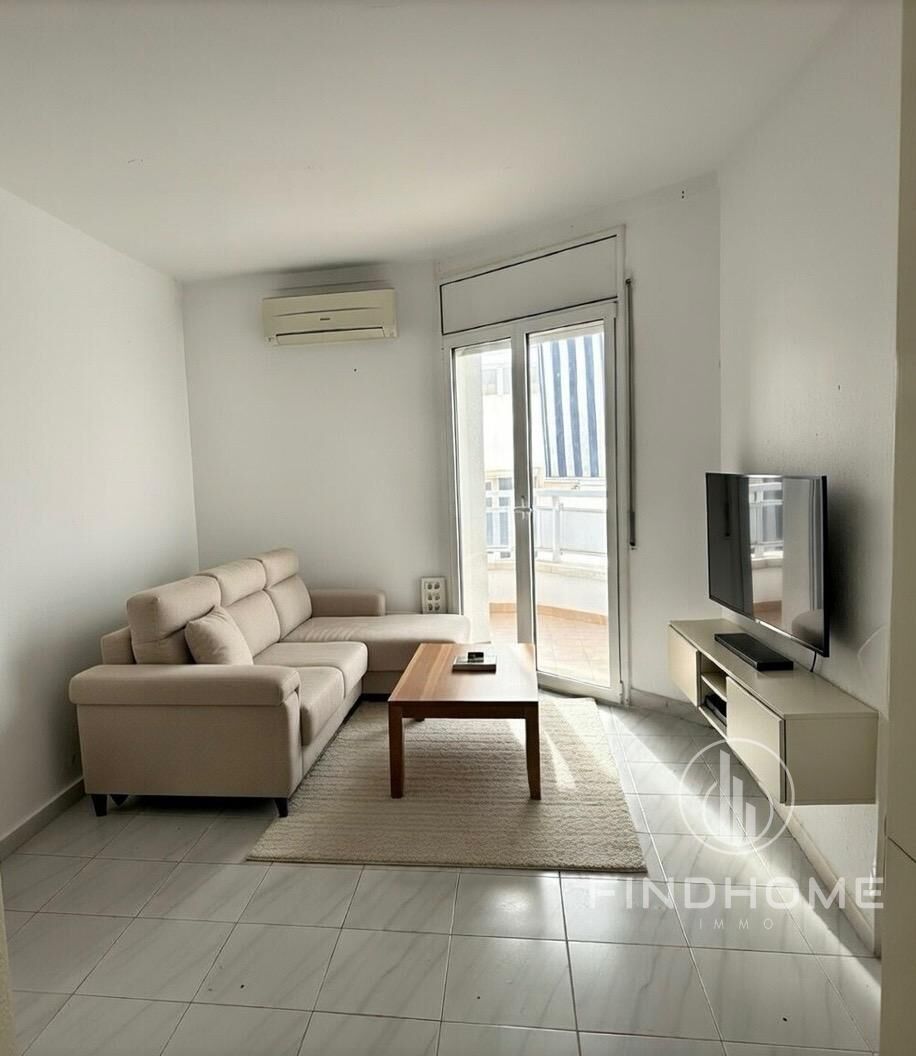 Sala d'estar de Apartament en venda en Empuriabrava amb Aire condicionat i Terrassa