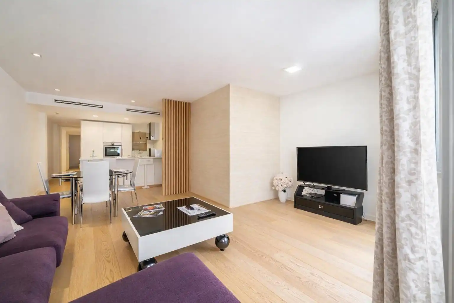 Sala d'estar de Apartament en venda en Alicante / Alacant amb Aire condicionat, Calefacció i Parquet