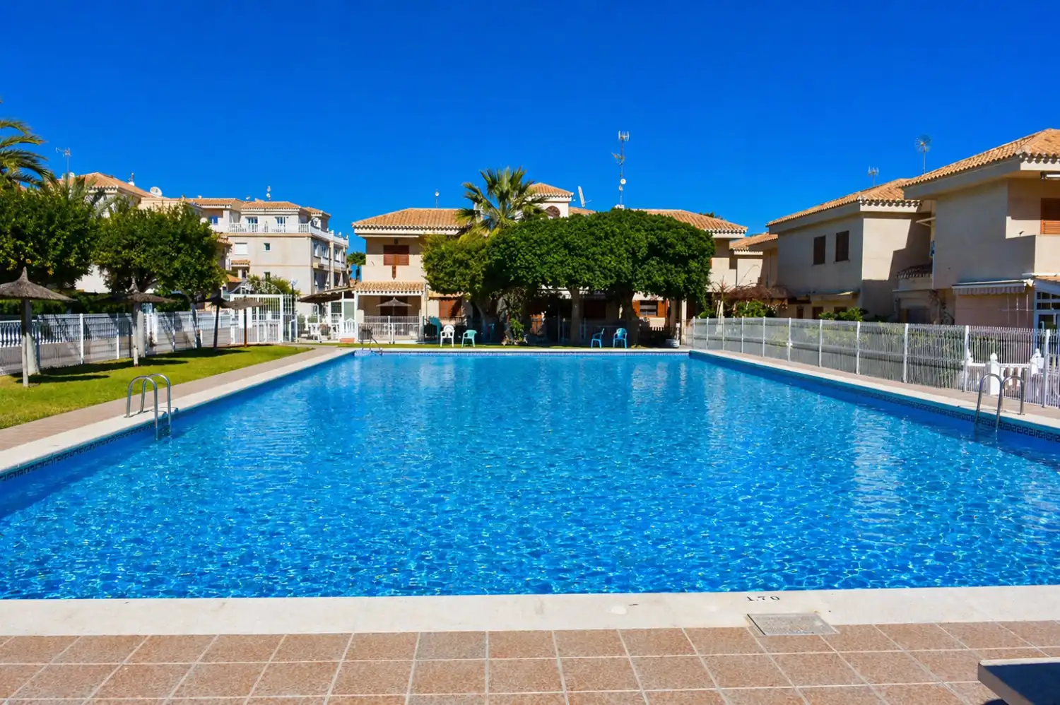 Piscina de Apartament en venda en Orihuela amb Aire condicionat, Calefacció i Terrassa