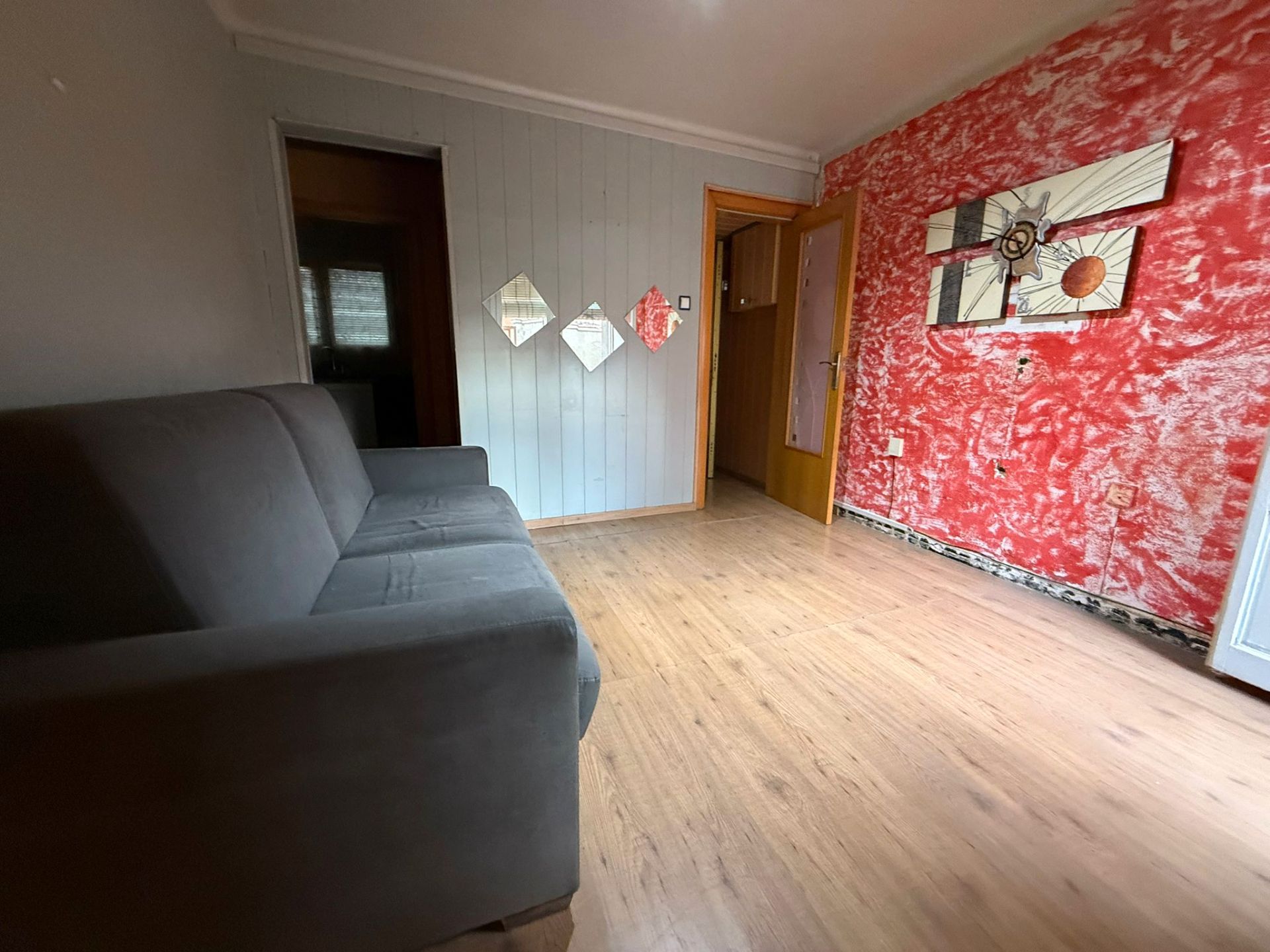 Sala d'estar de Pis en venda en Cornellà de Llobregat amb Balcó