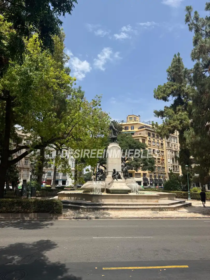 Flat with lift for sale in Plaça de Cánovas del Castillo, imagen 4