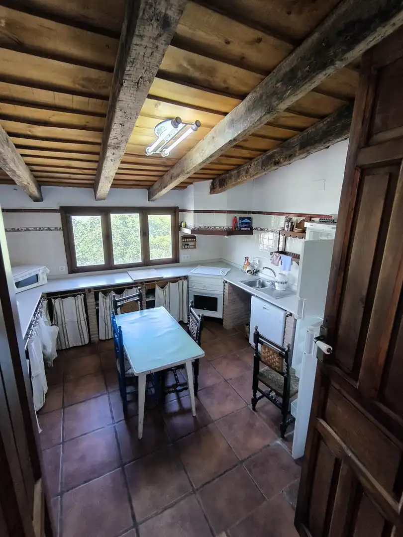 Cuina de Casa o xalet en venda en Baños de la Encina amb Aire condicionat, Jardí privat i Terrassa