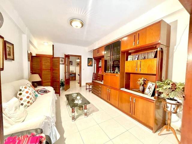 Piso en Venta en Calle Andalucía en Los Castillejos - La Trinidad