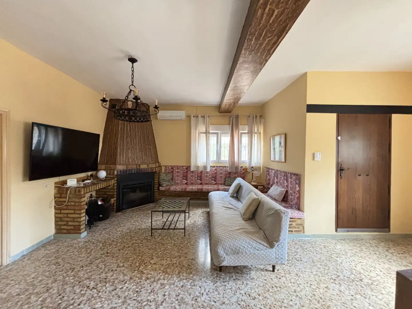 Country house zur Miete in A-6177, 18, Andújar