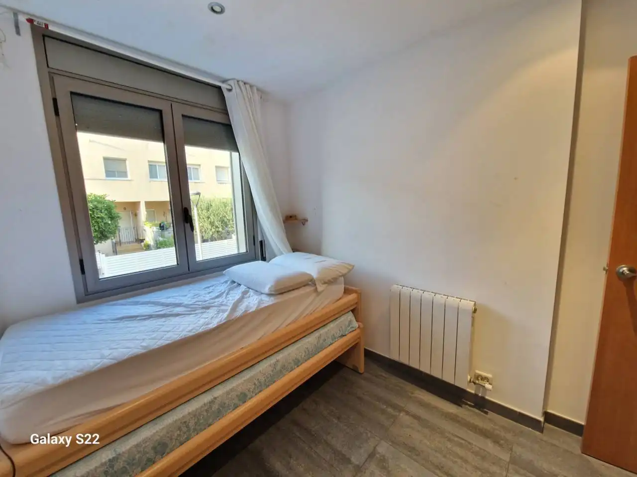 Habitación de Piso de alquiler en Cubelles con Aire acondicionado, Calefacción y Terraza