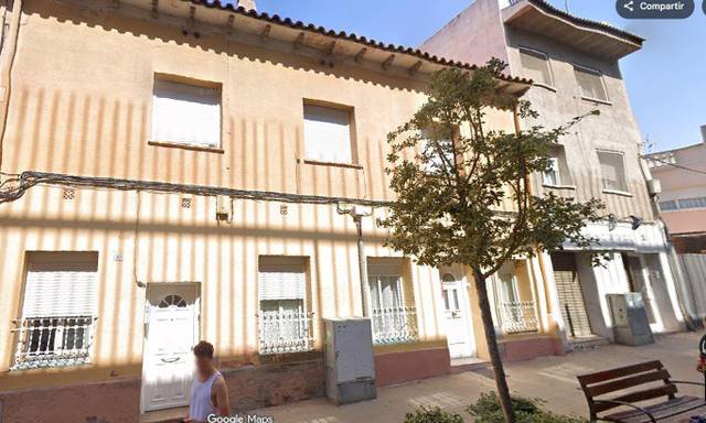Casa-chalet en Venta en Carrer VALLES, 26 en Col.legis Nous