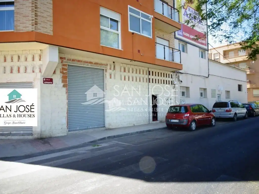 Locale commerciale in vendita a Aspe Centro, imagen 2