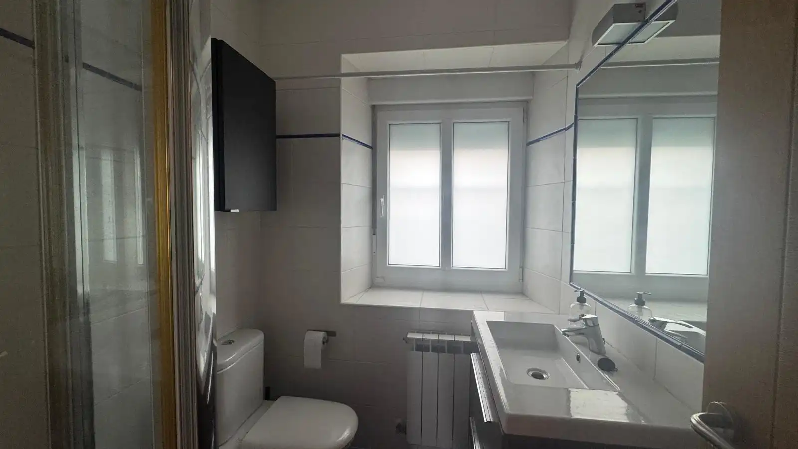 Bathroom of Flat for rent in Santander  with Heating, Parquet flooring and Furnished