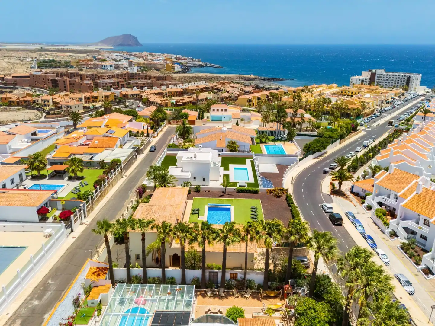 Exterior view of Houses for sale in San Miguel de Abona  with Air Conditioner, Private garden and Terrace